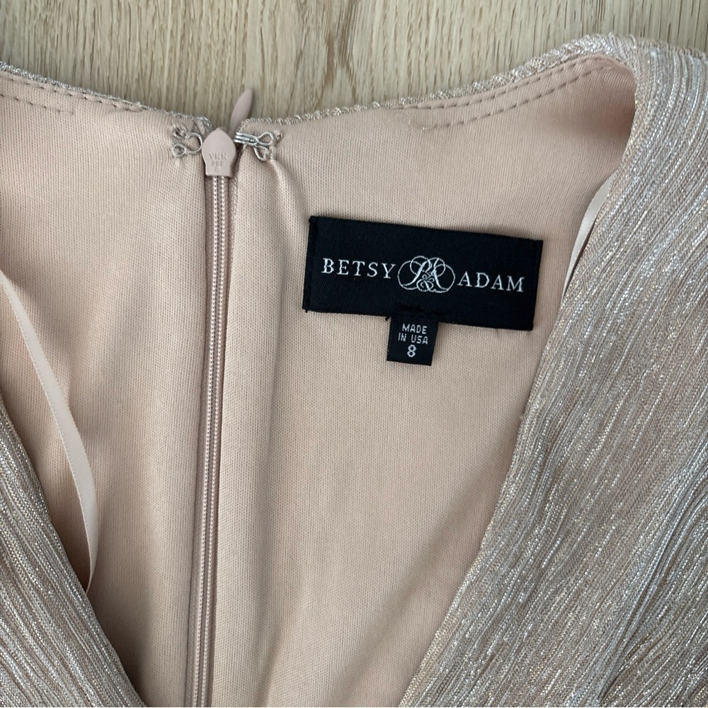 NWT Betsy & Adam Women's Metallic Ruffled Gown, Gold/silver, SIZE-8 - Picture 5 of 9